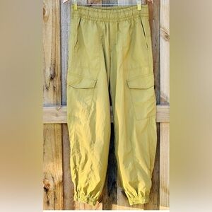 Old Navy Women Stretch Tech Quick Dry CARGO Utility JOGGER Pants Gold  Sz S